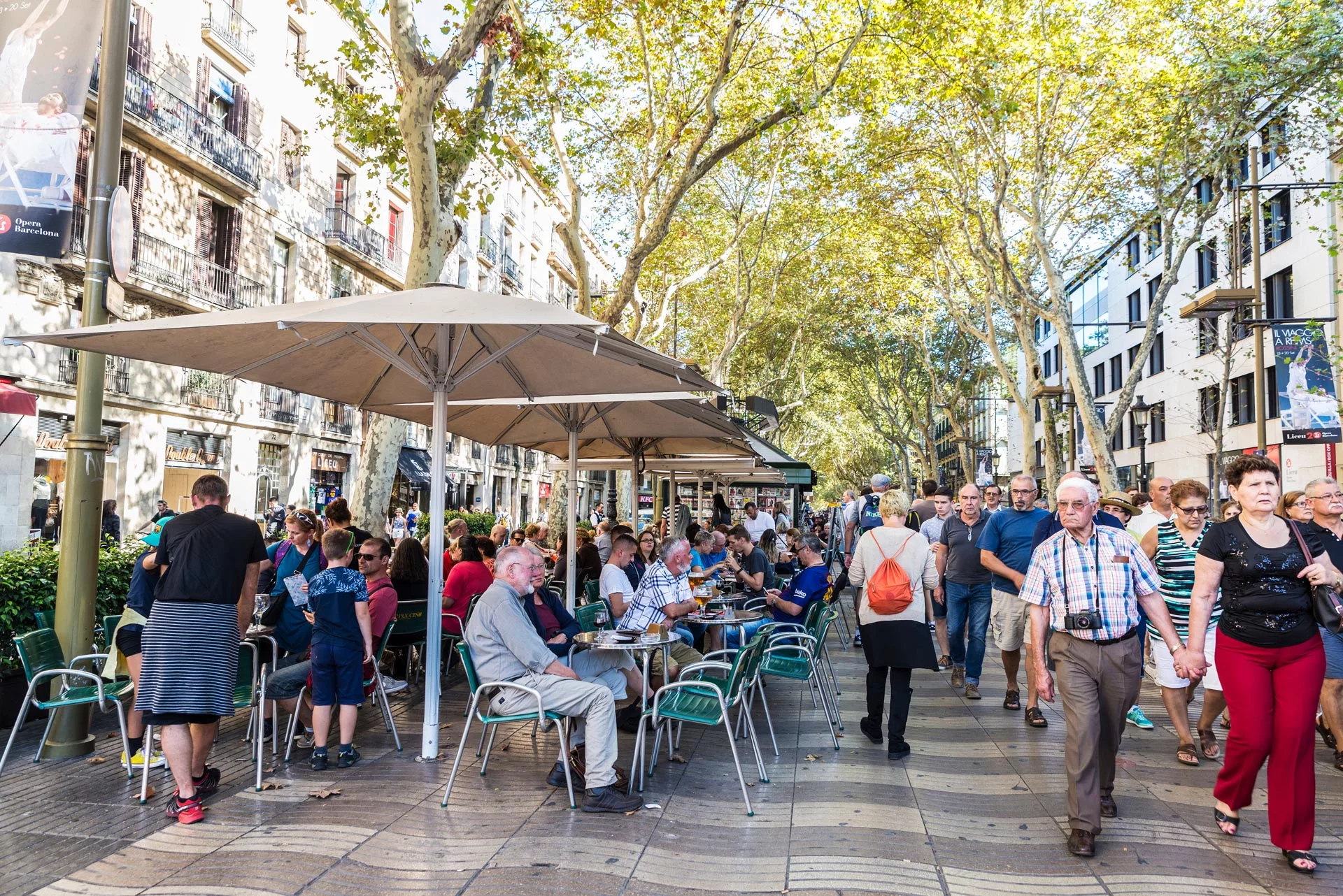 La Cambra demana a l’Ajuntament un acord amb el sector de la restauració amb motiu de la taxa de terrasses